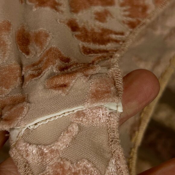 Hanky Panky Peach Floral Burnout Bodysuit Vintage Size Large - Picture 6 of 9
